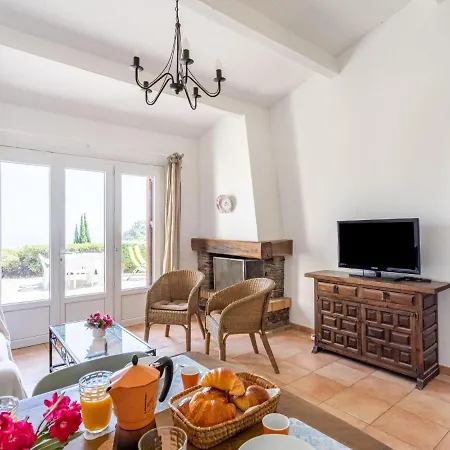 Vakantiehuis Domaine Des Collieres-7 By Interhome